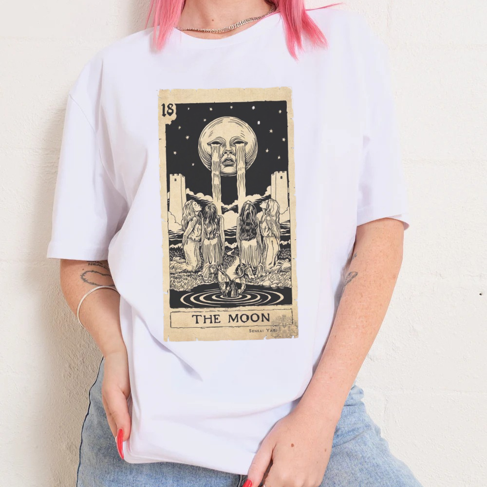 Model wearing oversized Der Mond Senkai Yami tarot graphic T-shirt with 90s-inspired design and boxy fit.