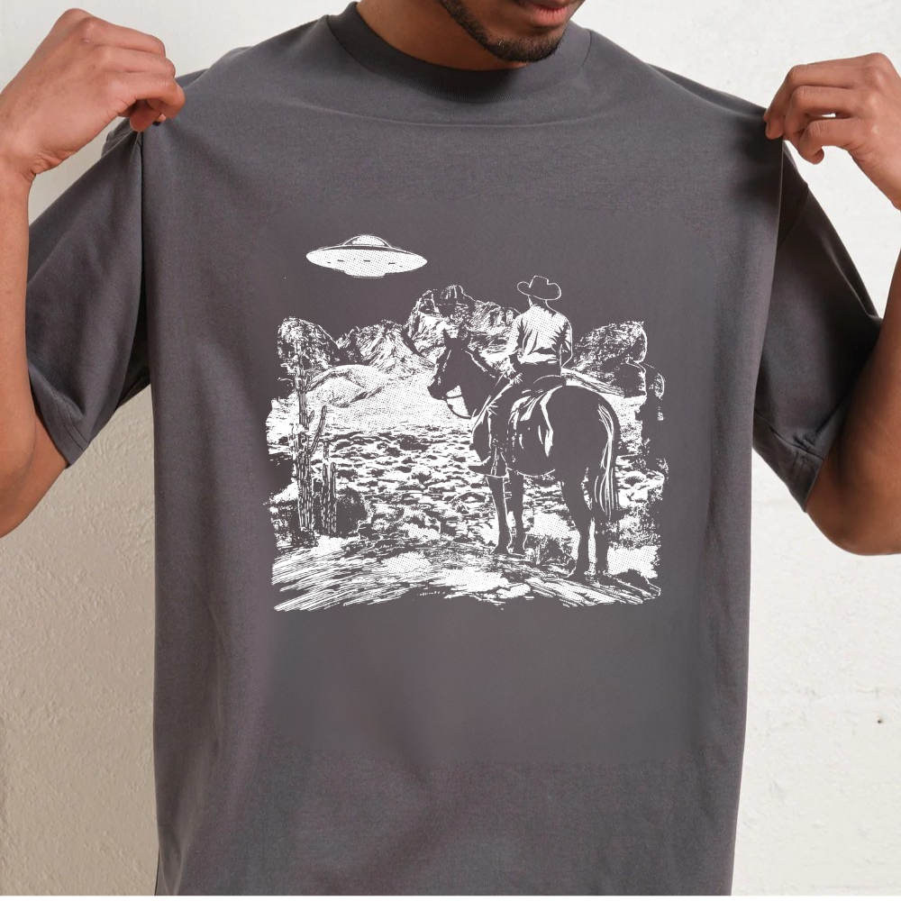 Retro Cowboy UFO Western Aesthetic Graphic Vintage Futuristic Cowboy T-Shirt