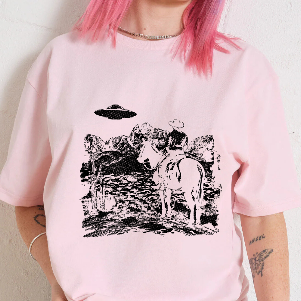 Retro Cowboy UFO Western Aesthetic Graphic Vintage Futuristic Cowboy T-Shirt