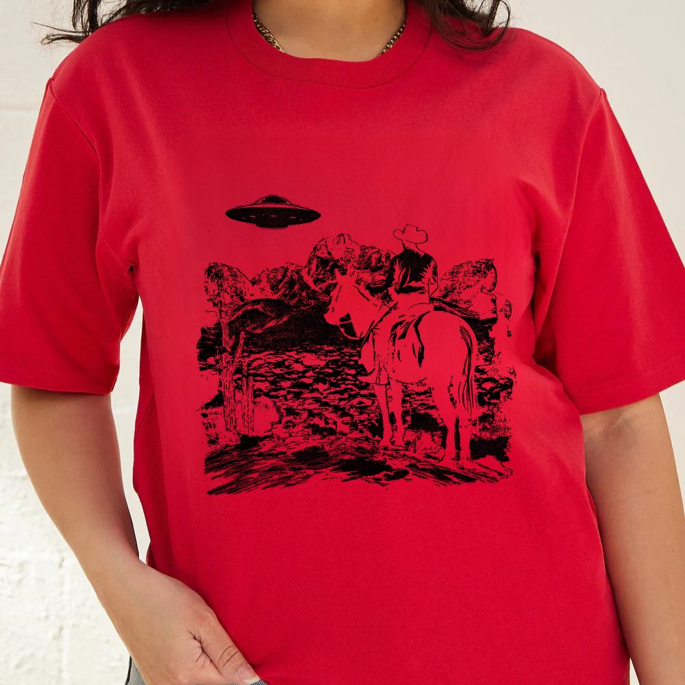 Retro Cowboy UFO Western Aesthetic Graphic Vintage Futuristic Cowboy T-Shirt